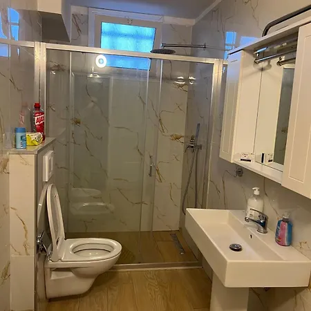 Orest 2 Apartment *